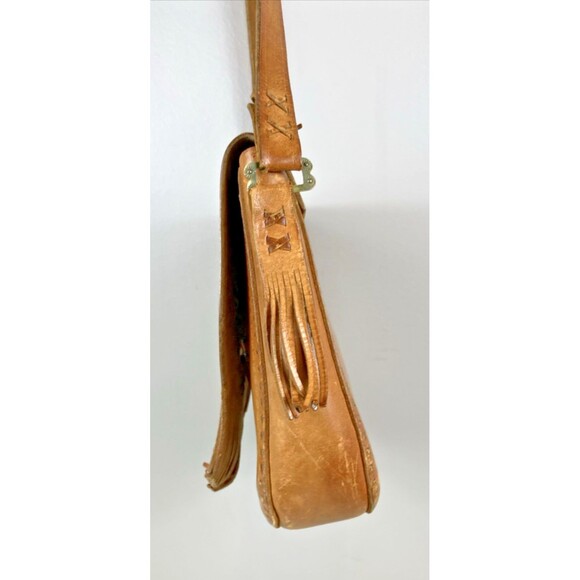 Vintage Leather Hand Tooled Handbag Crossbody Tan Fringe Hippie Boho Foldover - Picture 6 of 16